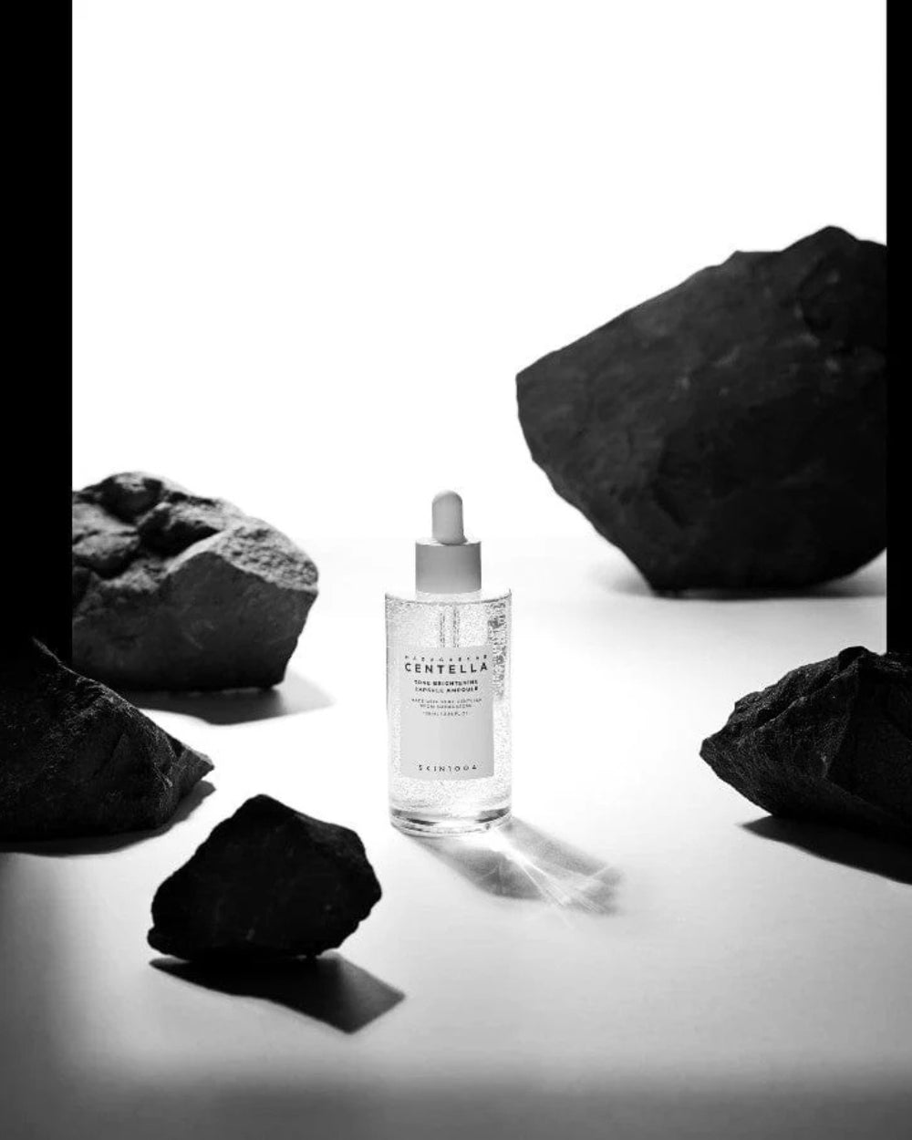 SKIN1004 - Madagascar Centella Tone Brightening Capsule Ampoule